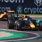 Tsunoda enfrenta críticas online após incidente em Imola 2025
